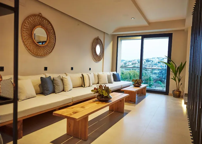 Venzi Ayayorgi-adult Only 15 * Çeşme