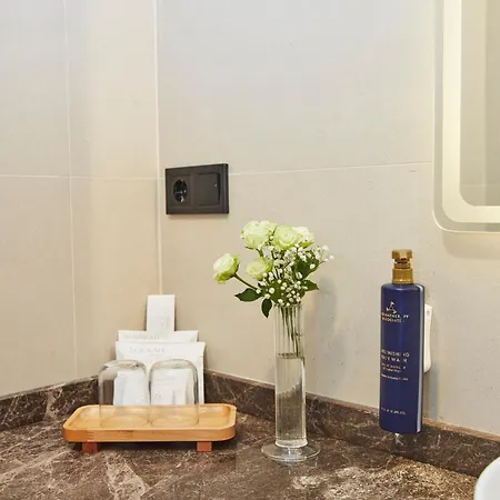 Venzi Ayayorgi-adult Only 15 Çeşme