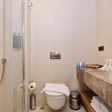 Venzi Ayayorgi-adult Only 15 * Çeşme